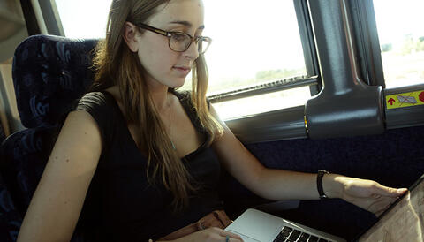 /sites/g/files/litvpz1521/files/styles/large/public/blogimages/HeySunnyBlog_productivity_0.jpg?itok=Nny2BGce  